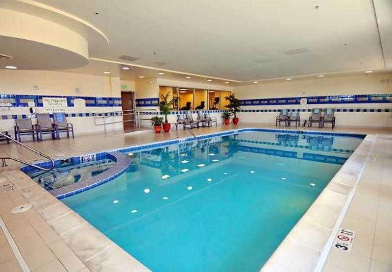 Courtyard By Marriott Denver Cherry Creek Ngoại thất bức ảnh