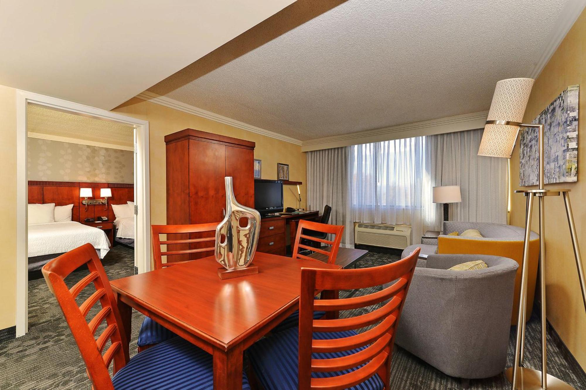 Courtyard By Marriott Denver Cherry Creek Ngoại thất bức ảnh