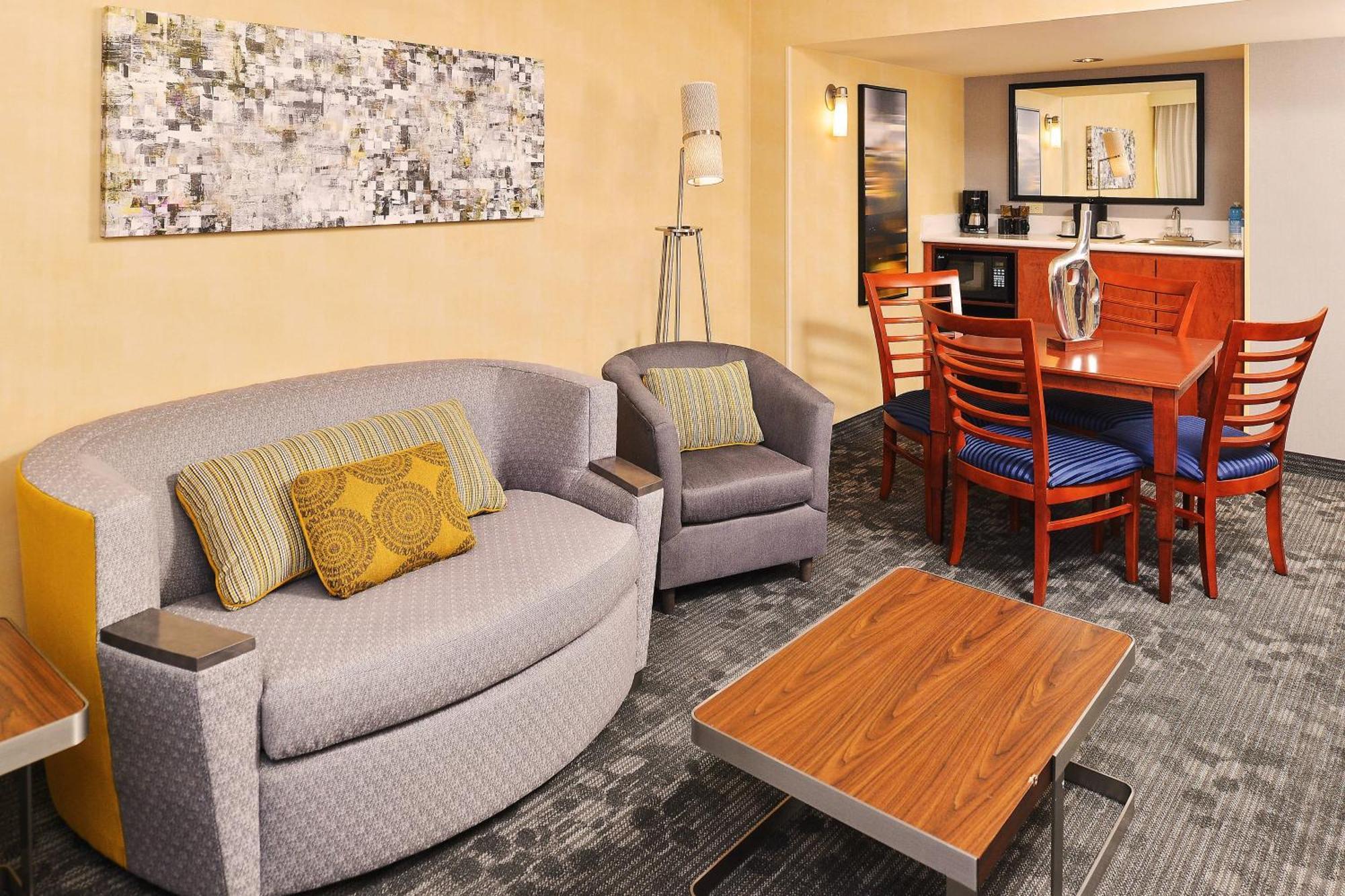 Courtyard By Marriott Denver Cherry Creek Ngoại thất bức ảnh